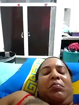 Snapshot of Teresa_mm chatting on February 16, 2025, 5:48 pm Teresa mm online show from February 16, 2025, 5:48 pm