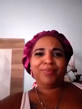 Snapshot of Teresa_mm chatting on October 14, 2025, 1:45 pm Teresa mm online show from October 14, 2025, 1:45 pm