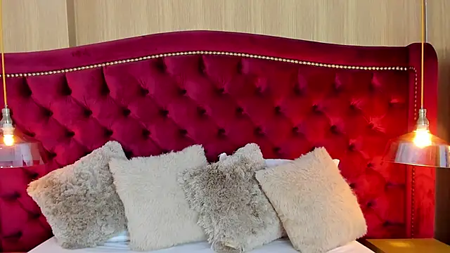 Snapshot of ArianaGolden chatting on January 23, 2025, 12:41 pm ArianaGolden online show from January 23, 2025, 12:41 pm