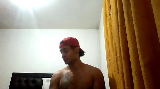 Snapshot of davidcr89 chatting on February 1, 2025, 10:26 am davidcr89 online show from February 1, 2025, 10:26 am