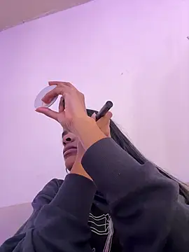 BriannaRoses online show from April 1, 2026, 4:02 am