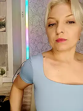 Snapshot of Anesteishen chatting on February 18, 2025, 6:26 pm Anesteishen online show from February 18, 2025, 6:26 pm