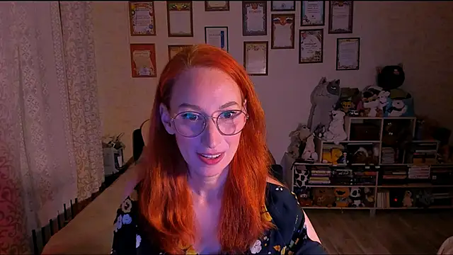 red rocco online show from March 18, 2025, 4:37 pm