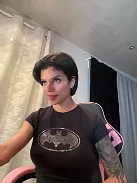 Snapshot of Rosariolovex chatting on February 22, 2025, 12:40 pm Rosariolovex online show from February 22, 2025, 12:40 pm