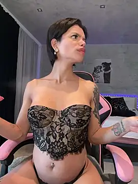 Snapshot of Rosariolovex chatting on March 18, 2025, 9:52 am Rosariolovex online show from March 18, 2025, 9:52 am