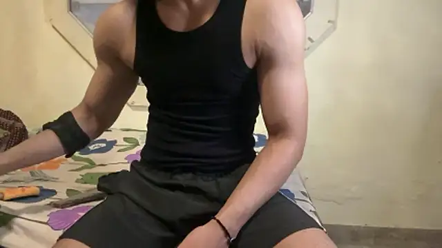 hot hunk boy online show from July 10, 2026, 6:21 pm
