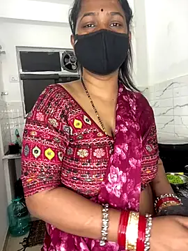 YourSuperTanya online show from December 1, 2025, 3:17 pm