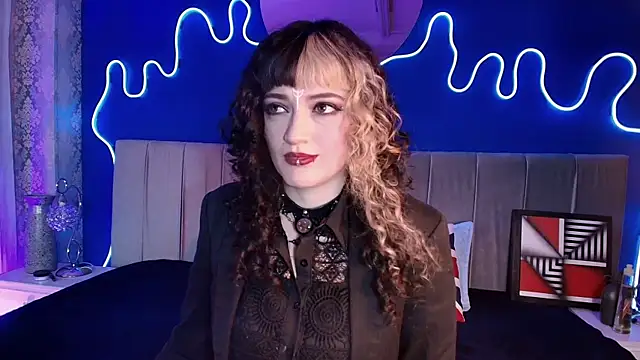Snapshot of JeanneSabatier chatting on May 28, 2026, 7:44 pm JeanneSabatier online show from May 28, 2026, 7:44 pm