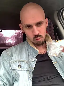 AssHunter4k online show from March 14, 2025, 12:29 pm