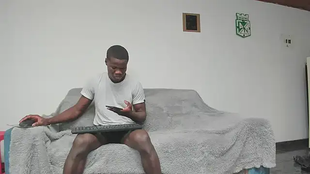 nene-5 online show from September 18, 2025, 5:04 pm