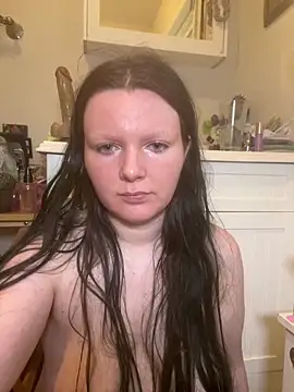 VenusandIppy online show from October 18, 2025, 9:37 pm