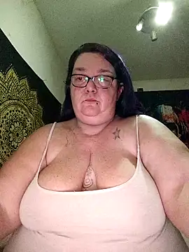 diosacurvy1984 online show from February 27, 2026, 11:27 pm