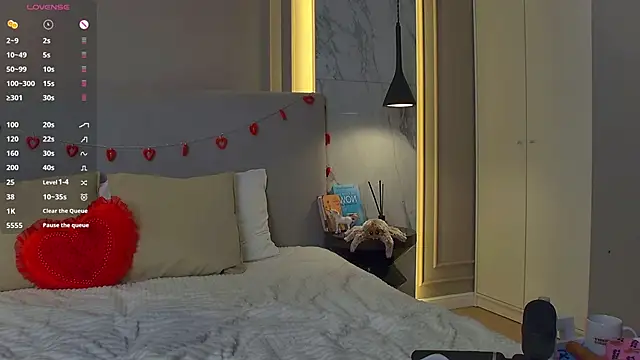 Snapshot of AmberShays chatting on February 15, 2025, 9:15 pm AmberShays online show from February 15, 2025, 9:15 pm