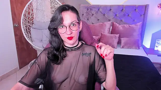 Snapshot of ana_liebert chatting on February 4, 2025, 11:49 am ana liebert online show from February 4, 2025, 11:49 am