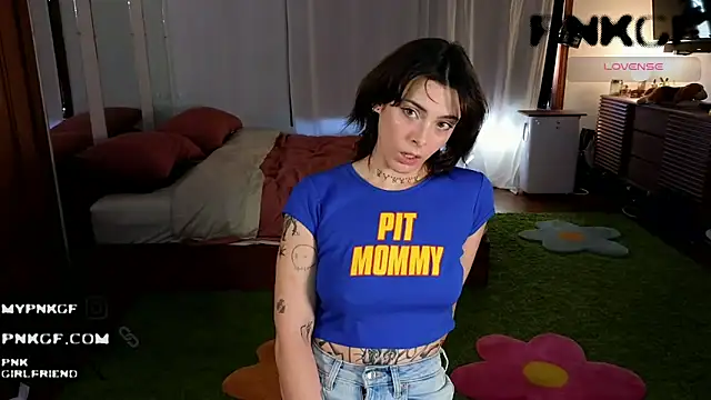 Snapshot of bunnierotten chatting on September 25, 2025, 9:18 pm bunnierotten online show from September 25, 2025, 9:18 pm