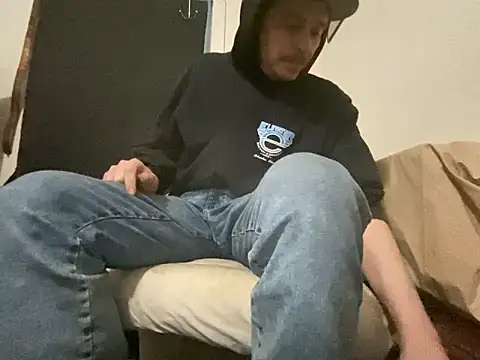 Snapshot of almighty_d chatting on February 10, 2026, 5:00 am almighty d online show from February 10, 2026, 5:00 am