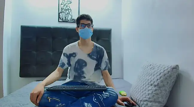 wolfandsky online show from February 11, 2025, 11:21 am