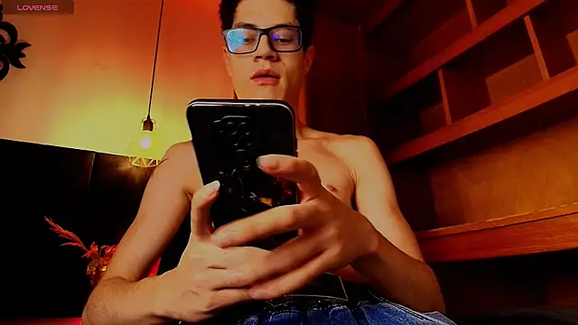 wolfandsky online show from October 29, 2025, 11:45 am