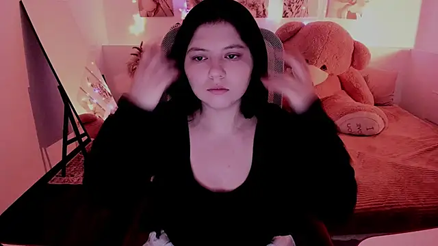 Snapshot of DiaAngell chatting on May 24, 2026, 7:41 pm DiaAngell online show from May 24, 2026, 7:41 pm
