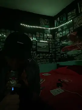 Snapshot of Blade_Ryder666 chatting on November 12, 2025, 5:52 am Blade Ryder666 online show from November 12, 2025, 5:52 am