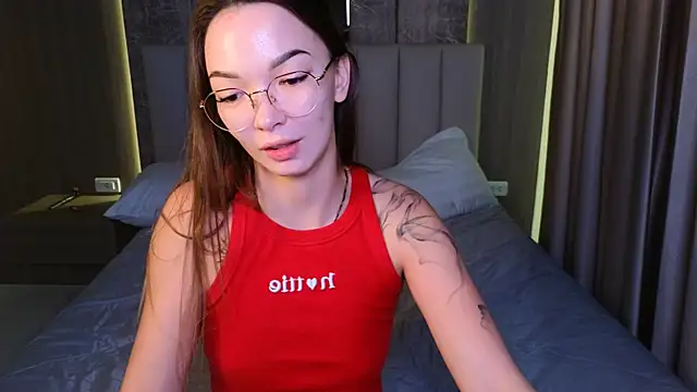 Snapshot of SusannJohnson chatting on April 25, 2026, 12:35 am SusannJohnson online show from April 25, 2026, 12:35 am