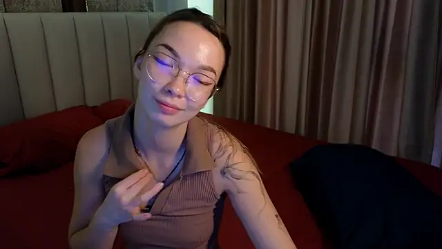 Snapshot of SusannJohnson chatting on May 15, 2026, 10:50 pm SusannJohnson online show from May 15, 2026, 10:50 pm