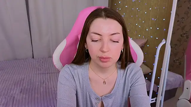 Ann moon   online show from February 1, 2025, 3:18 pm