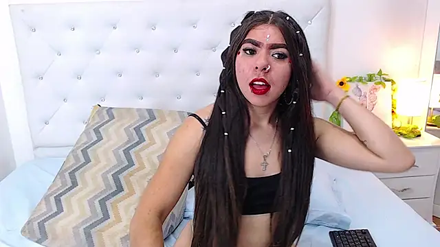 ninanaughty13 online show from January 30, 2025, 8:10 pm