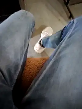 Snapshot of 08uhj chatting on March 25, 2026, 9:26 am 08uhj online show from March 25, 2026, 9:26 am