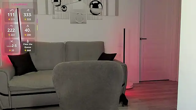 swarowskayaya online show from February 18, 2025, 6:26 pm