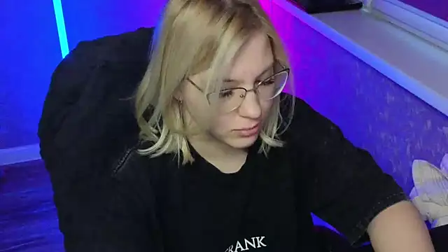 HotBrandyX online show from February 27, 2025, 2:21 am