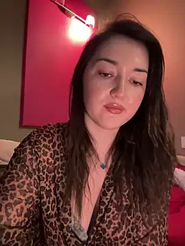 sweetflowers69 online show from January 18, 2026, 5:17 pm