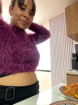 Snapshot of Freydis18 chatting on November 29, 2025, 3:26 pm Freydis18 online show from November 29, 2025, 3:26 pm