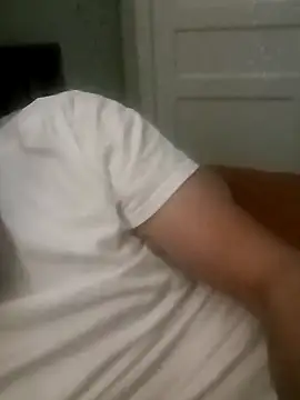 Snapshot of biggzee6 chatting on February 22, 2025, 6:50 am biggzee6 online show from February 22, 2025, 6:50 am