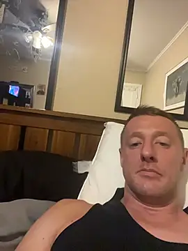 Snapshot of biggzee6 chatting on October 24, 2025, 9:38 am biggzee6 online show from October 24, 2025, 9:38 am