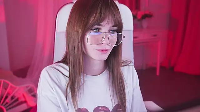 DakotaaJohnnson online show from January 30, 2025, 5:39 pm