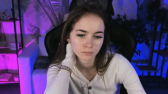 DakotaaJohnnson online show from February 8, 2025, 5:18 am