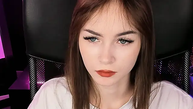 DakotaaJohnnson online show from February 11, 2025, 6:22 pm