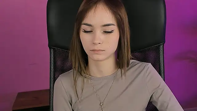 DakotaaJohnnson online show from February 12, 2025, 2:43 pm