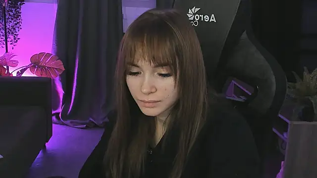 DakotaaJohnnson online show from February 25, 2025, 11:44 pm