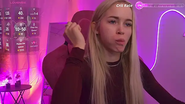 DakotaaJohnnson online show from December 18, 2025, 9:37 am