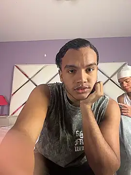 Snapshot of DanteAndKyle chatting on January 9, 2026, 11:28 pm DanteAndKyle online show from January 9, 2026, 11:28 pm