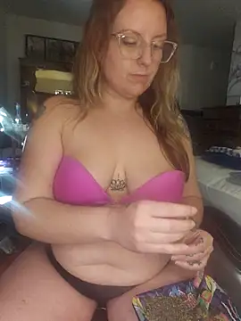 TattedMamaXOXO online show from February 25, 2025, 3:49 pm