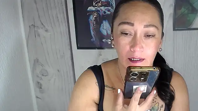 JULIANAWET69 online show from November 7, 2025, 11:16 pm