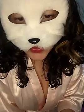 Snapshot of GinnyDelice chatting on February 8, 2025, 3:41 am GinnyDelice online show from February 8, 2025, 3:41 am