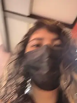 Snapshot of GinnyDelice chatting on February 18, 2025, 11:30 pm GinnyDelice online show from February 18, 2025, 11:30 pm