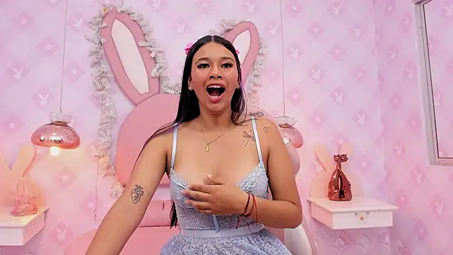 LIA SWAN  online show from November 25, 2025, 4:12 am