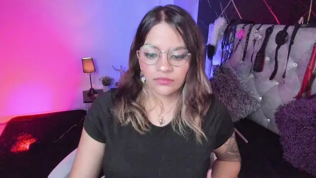 Snapshot of victoria__floyd chatting on May 1, 2026, 9:41 pm victoria floyd online show from May 1, 2026, 9:41 pm