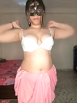 Snapshot of night_queen07 chatting on March 23, 2025, 5:10 am night queen07 online show from March 23, 2025, 5:10 am