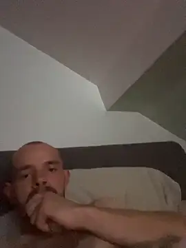 Snapshot of wyattstone chatting on September 25, 2025, 12:47 am wyattstone online show from September 25, 2025, 12:47 am